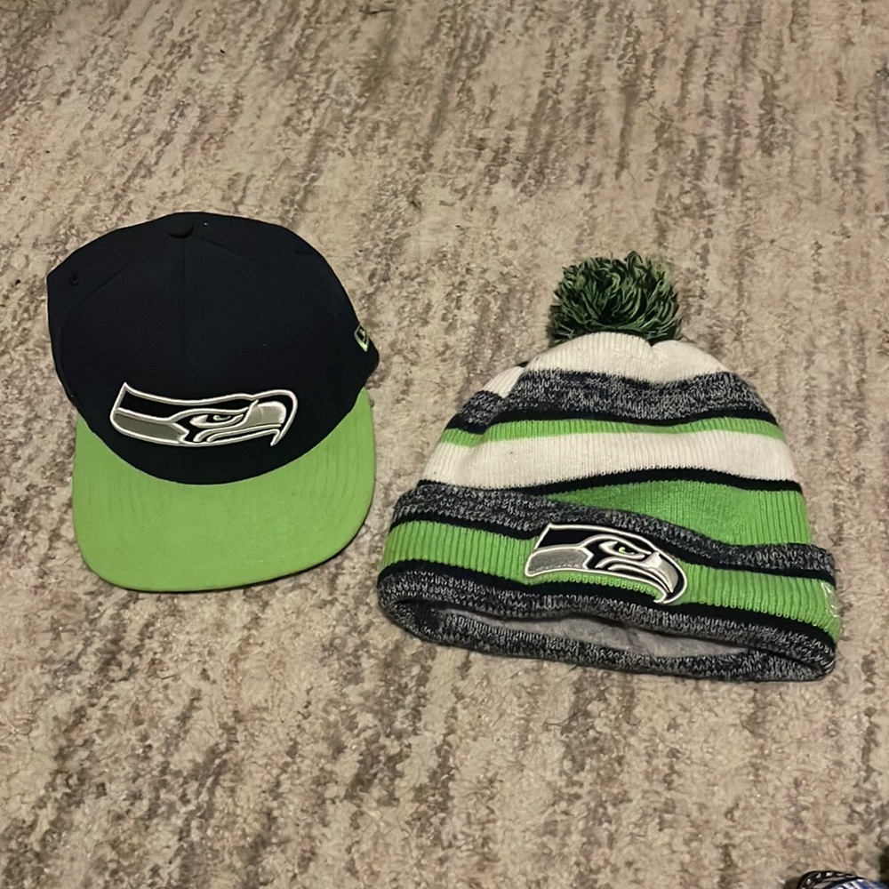 2 Seattle Seahawks hats preowned great condition